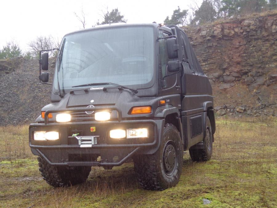  Mercedes-Benz Unimog U400 Jagdwagen by Hartmann (405) 2017 года  (фото 2 из 3)